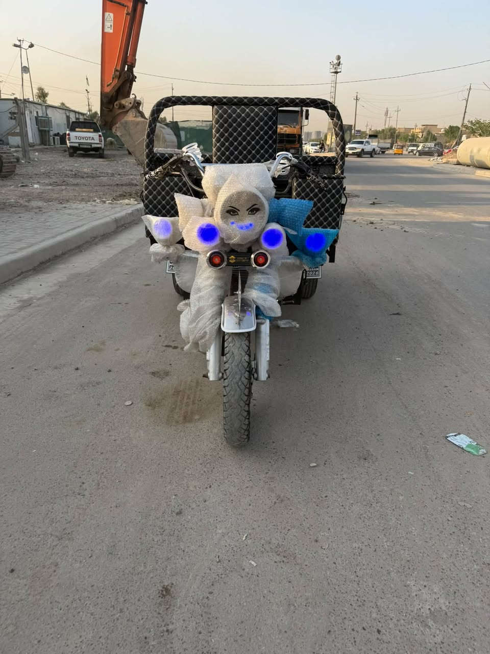 الهم صلي ع محمد موديل 2026 اخت الزيرو دبل ابو عريض ابو الختم بدي طويل تايرات جوبلس اي نفقص مابيه صارله 4شهر مستخدنه سعر 2350وبيه مجال شي قليل محرك  ما مفتوح وضع شركه مكاني بغداد العلام 
*********** اسيا ***********
