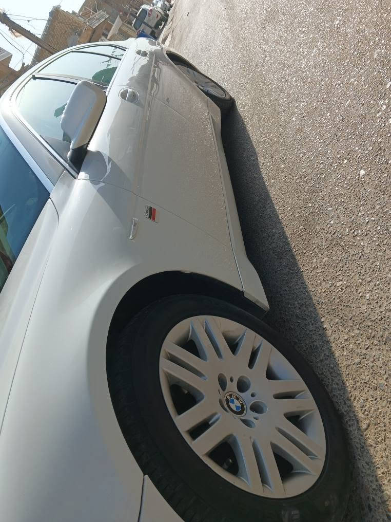 Bmw e66 
بي ام باخره موديل 2004 لارج باب طويل 
فول مواصفات ستيرن كهرباء كروز سرعه  مري شفط كهرباء
حساسات أمامية وخلفية 
كشنات اماميه كهرباء+تبريد تدفئه كشن 
كشنات خليفه منفصل كهرباء+تبريد تدفئه كشن 
٣وضعيات خزن 
٥ بردات كهرباء ٤ بوب شفط صندوك شفط كهرباء 
السياره بداية الصيف مبدل منظومه تبريد كامله من الطول للطول فريز وكمبريسر وراديتر تبريد 
كير محرك مع التفرعات قبل شهرين بدلت جدد لوك 
صدر حداديه امامي خلفي دبلات امامي خلفي كله جديد 
تخم تاير جديد 
باتري جديد منظومه بانزين فلتر فيت بم كله جديد 
حته دهن البارحه مبدل جديد واصلي 
منظومه زينون فول عالي ناصي
منظومه مي كلها جديده راديتر جاينات كله لوك 
هزه جديده يوم ٧/٧ السياره باسمي 
السياره جاهزه للاخير ما بيها نقص برغي شرط ترايها ٢٦٠ 
للبيع او المراوس بشي اقل لان محتاج فرق 
السعر ١٢٠ وبيها مجال للشراي 
المكان ميسان للاستفسار الاتصال على الرقم 

*********** عمارة, ميسان
