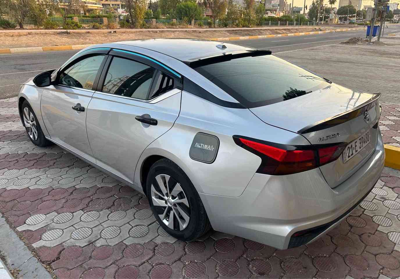 للبيع التيما S بدون ايرباك
السعر  127 سعر وبي مجال 
 [ *********** ]
موديل 2020
الون سلفر
بصمة ابواب
بصمة تشغيل
بصمة صندوك
كاميرة خلفيه 
تثبيت سرعه 
شاشه لمس 
شاشه جبيرة
رادار 360 درجة 
كاميرا خلفي 
ويل جديد 
تايرات جديد 
ماشيه 110 ميل
لايتات زنون بلادي 
كير مكينه بشرط 
سيارة بيهة جاملغ وبونيد بدون دواخل بدون ايرباك 
رقم سنويه جديد تحويل ثاني يوم 
مكان السياره ديالى خانقين خناقين, ديالى
