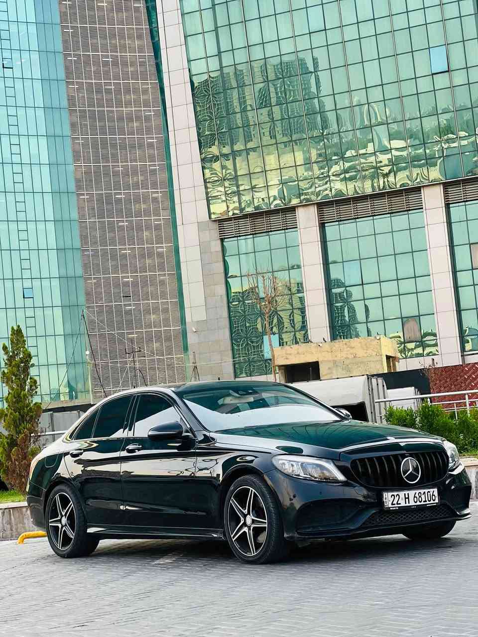 سلام عليكم مارسيدس C300 موديل 2016 فول الفول للاخير اعلى مواصفات بانوراما دبل ماوس داخل بيجي بلاد بصمه كامره خلفيه كشنات ستيرن كهرباء حادث جاملغ وبنيد مبدلات لون رقم اربيل بأسمي تضليل بالسنويه بيع او مراوس 
السعر 175 
الرقم ***********
