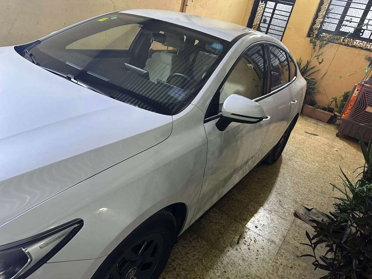 بي وايدي جن بلاس • ٢٠٢٥ • ٢٤ ألف