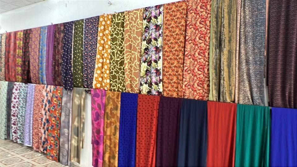 يسرّنا أن نعلن لزبائننا الكرام عن وصول أحدث وأرقى تشكيلة من الأقمشة الإيطالية والفرنسية المتميزة بأعلى درجات الجودة، التنسيق، والأناقة التي تليق بمناسباتكم المختلفة وبأسعار مناسبة في (اقمشة الامل )ويوجد خدمة توصيل داخل قضاء العلم
📍 العنوان:
العلم - شارع الأطباء - مقابل صيدلية اللؤلؤة المركزية.
📞 للاستفسار والطلب: ***********

