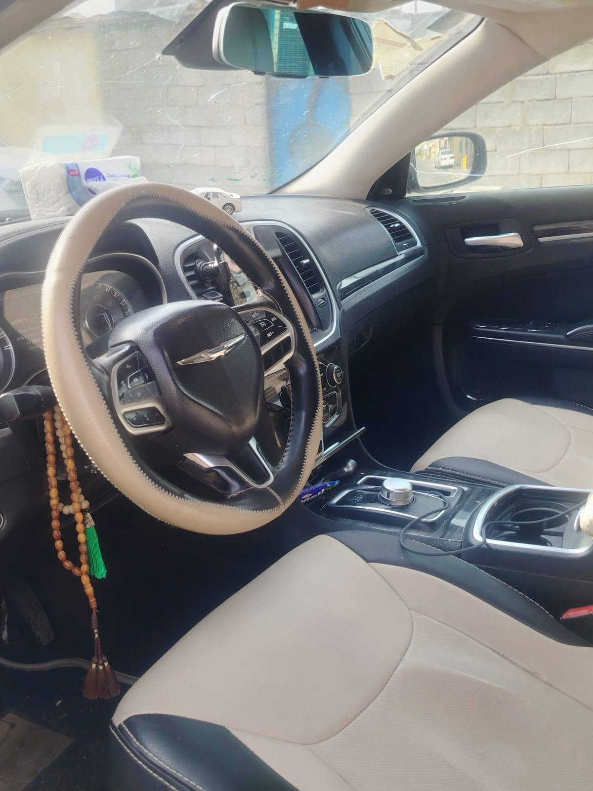 كرايسلر 300C • ٢٠١٧ • كفالة عامة