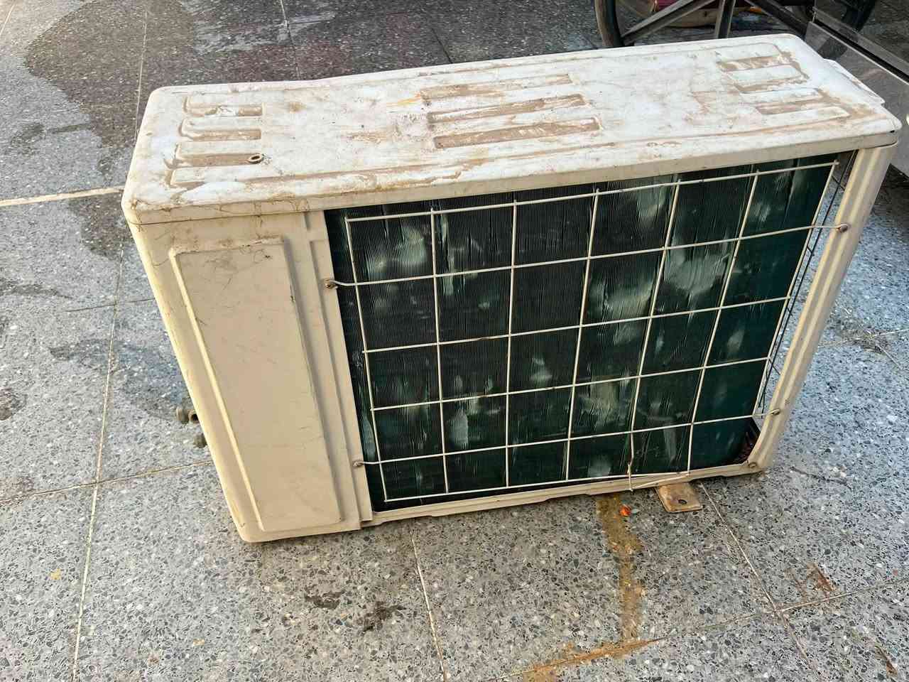 🛑 خارجيه چنرال 1 طن
جديده كلش لاكن متروكه استخدامها قليل 
السعر ١٢٥ وبيها مجال  العنوان كوفه حي ميسان شارع البوريات قرب البعاج للتواصل معنا عبر الواتساب ***********
