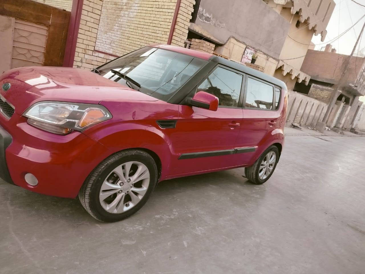صول 11بيع او مراوس.
87وبيه مجال 
امريكي 
واسط انكليزي 
جاملغ وبنيد بدون دواخل 
دوش 2000بيه براص. ومصلح 
شاشه كامرره دواخل نضافه 
بيه جراد مع خدوش. بسيطه 
مكاني الديوانيه 
***********واتساب او اتصال
