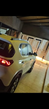 كيا سونيت موديل 2021   شركة دولية   ماشية 39  سيارة حساسات خلفي أمامي ...