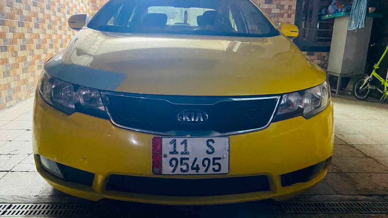 🚘 للبيع .. سيارة نظيفة وجاهزة للاستخدام 🚘
مواصفات السيارة:

الموديل: 2013 🗓️ السيارة فول مواصفات فتحة 

الداخل: كشنات جلد (مدوشمة جديد وترتيب درجة أولى) 💺✨

التبريد: ثلج ما شاء الله 🥶❄️

حالة البودي والضرر (بكل ذمة وضمير):

ضربة أمريكا: طخة بسيطة بخشم البنيد (على كد شبر بس!)، والسيارة بلادية وما بيها أي قطعة تبديل 🇺🇸🛡️موضح بالصورة

الغرامات: مصفرة وما تطلبك درهم 💸✅

الرقم: بغداد (انكليزي) 🚦

التفاصيل النهائية:

مكان التواجد: بغداد الامين الثانية📍

السعر: 85 ورقة 💵

ملاحظة: السعر بيه مجال للطيبين (حق الجيّة وتدللون) 😉🤝

للاستفسار الاتصال على الرقم: 

[ ***********] 📞  اني مجرد وسيط اتصل بصاحب سياره
