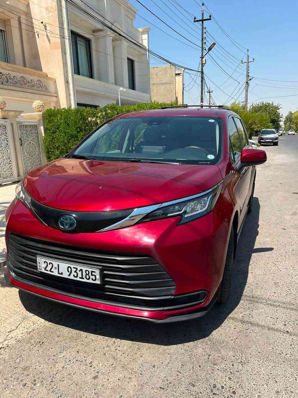 *********** 
Toyota sienna 2023 le hybrid
تويوتا سيينا ٢٠٢٣  هايبريد
٣ قطع بي صبغ بدون دواخل ايرباك بس بردةطاكس أربيل, العراق

نص مكتوب في الصور:
- 2:35 30 4 / 13 VIN STAT stat.vin