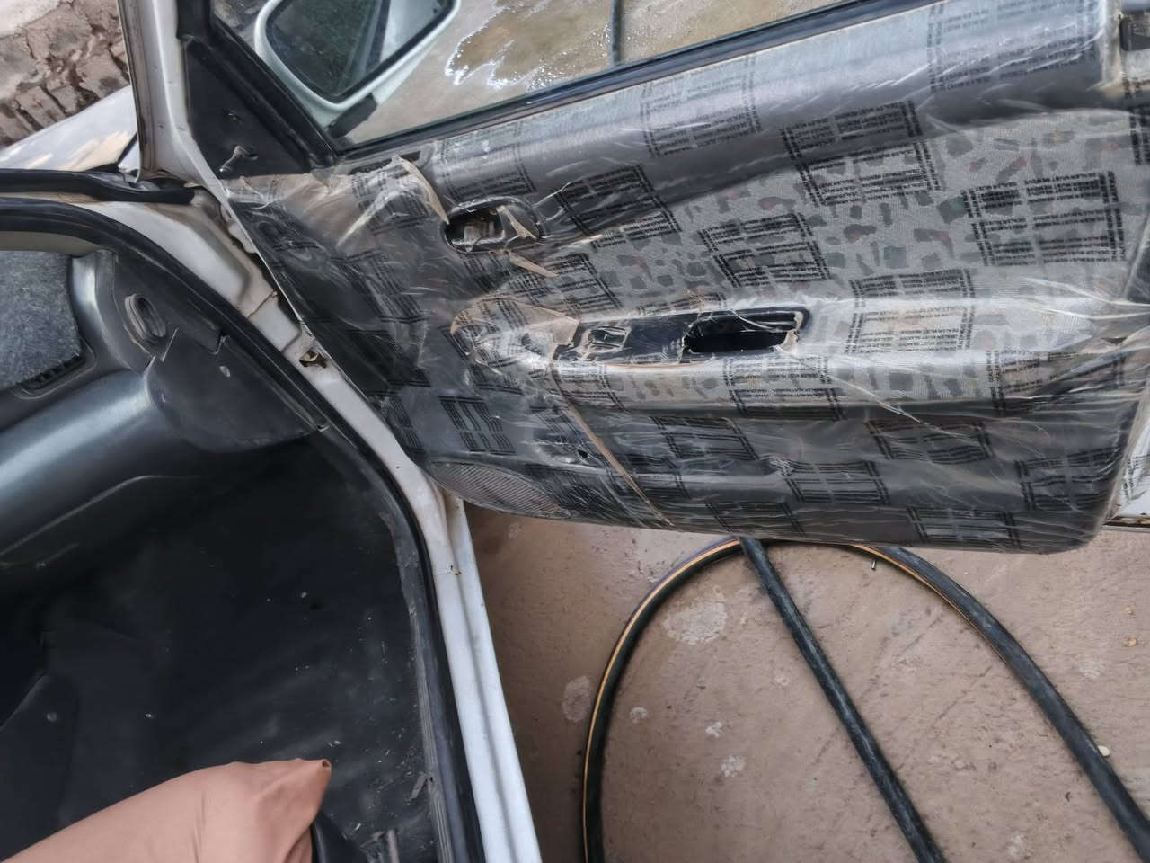 السلام عليكم  كيا سيفيا 95 رقم بغداد انكليزي  باسمي تحويل ثاني يوم  گير عادي حداديه زينه  الداخل كله جديد 
محرك 1600. گير جديد  صبغ احزام تخم تاير جديد كهربائيات شغاله تبريد  بس غاز سياره خير من الله. مكان صلاح الدين بلد السعر36
 ***********   او   وتساب
