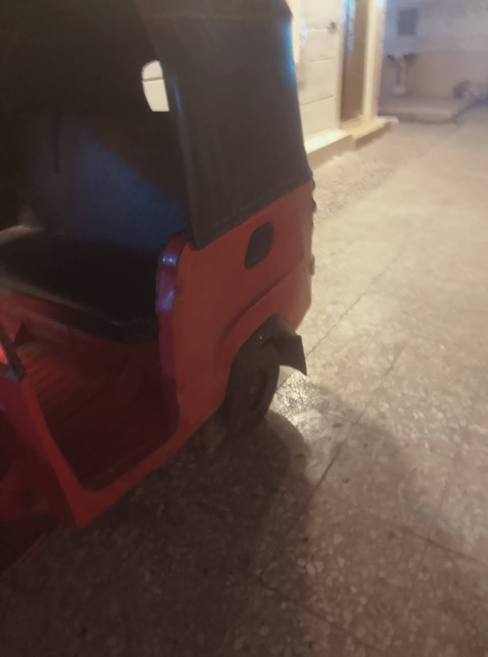 سلام عليكم تكتك بياجو البيع المكان بغداد ***********
