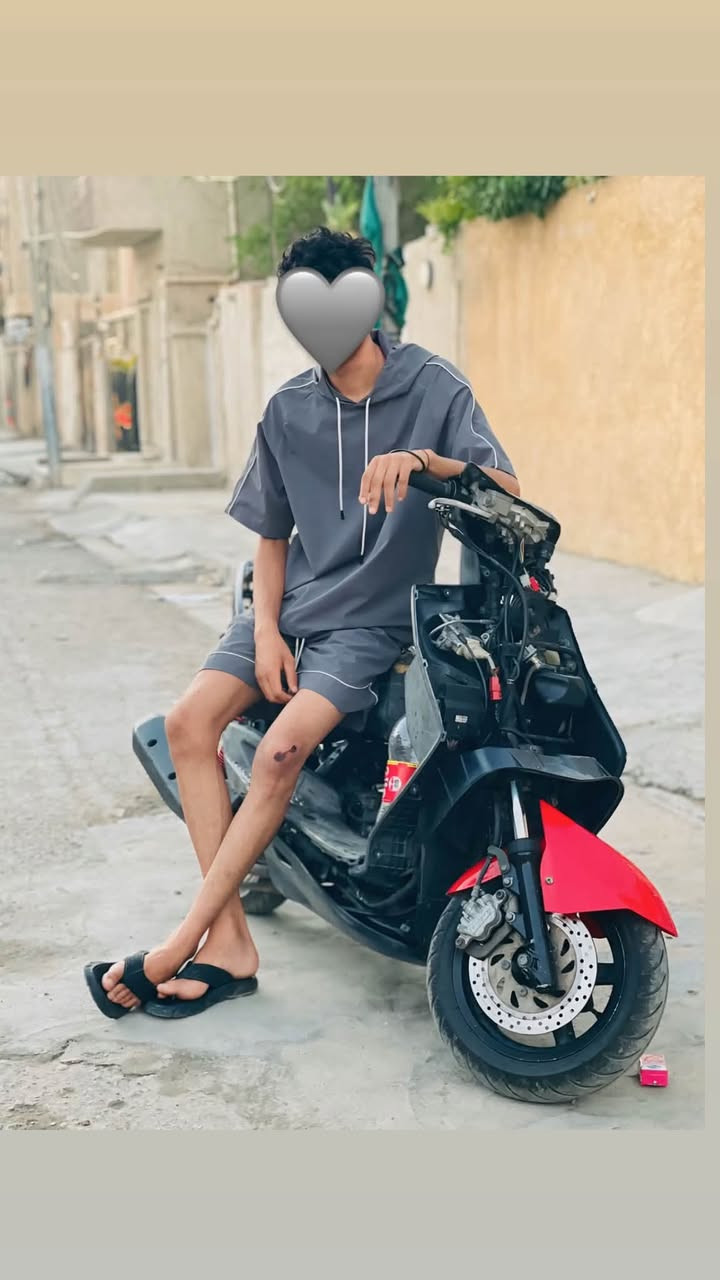 سكنس فحل نوزل خطين الدراجه معلكه ولف واريد أبيعها كوم حديد  تجي تأخذها وتروح ما اكفلك بس حلال وحرام غير شي ما اكفل السعر 225 وبيها مجال قليل المكان الشعب خلف سوق ال 4000 رقمي ***********
