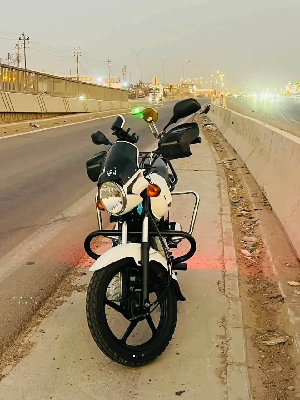 السلام عليكم بوكسر للبيع موديل 2024 مرقم كفالة عامة كلها بلادي مناقصها شي اخت الزيرو السعر مليونين و 200 هذا رقم واتساب *********** وهذا رقم ***********

