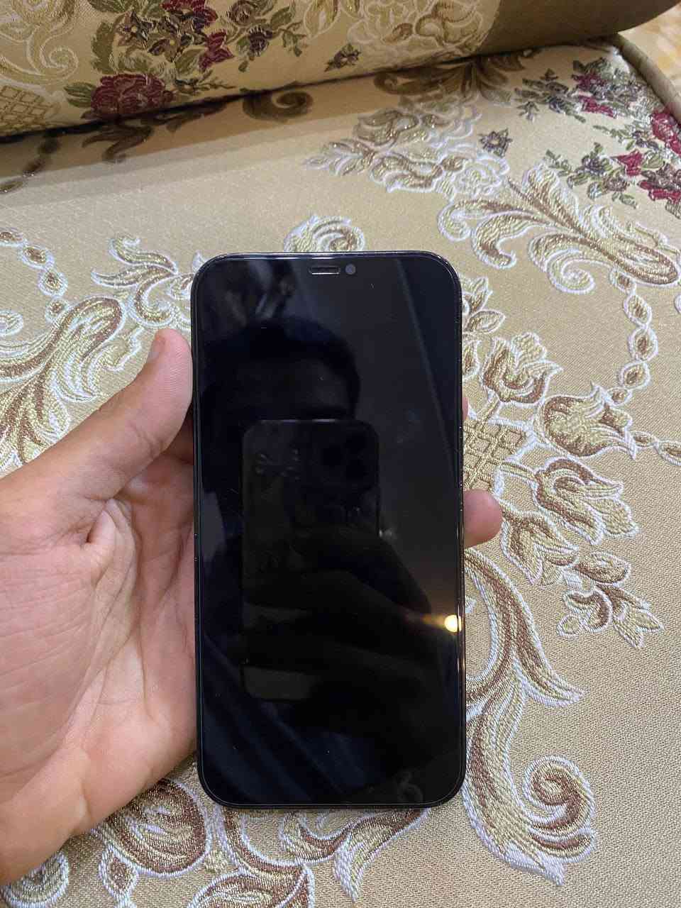 السلام عليكم ايفون 12 برو ماكس للبيع ما مبدل بي أي شي ذاكرة 128 بطارية 78 السعر 460 وبي مجال  العنوان بغداد حي العامل للاستفسار ***********
