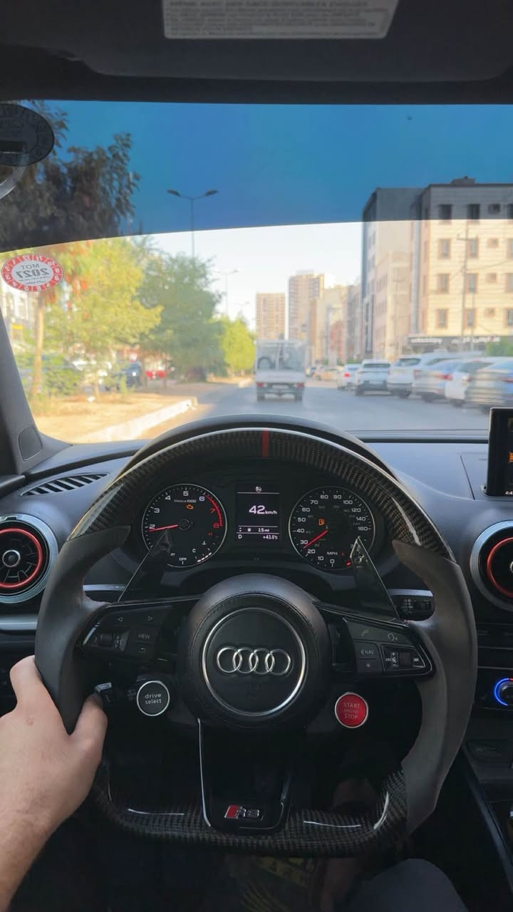 Audi a3 2017 quattro 
Pesh psht kaps ful ful mwasafat 
97.000 mile roiya 
Down pipe gzoz kontrol sukan r8 radari peshi ful mwasafat 
Ger machina aksl hamui ba shart nakraytawa 
*********** har kasak westi la watsap tel bka أربيل, العراق
