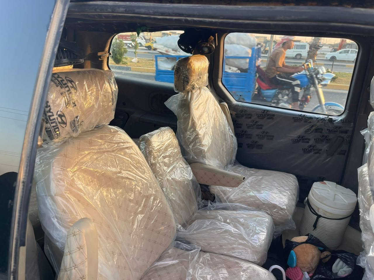 سلام عليكم سياره كرنفال للبيع سنويه لل 27كير تماتيك مكفول محرك مكفول كاز تبريد ثلج💨3قطع كهربايات كله شغاله تخم تاير نضيف دوشمه جديده 9راكب تفاصيل اكثر اتصل على ***********
