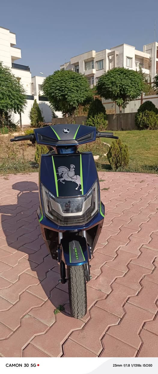 ***********
سەلام علیکم باشن هاوڕێیان
ئەم ماتۆڕ شەحنە شێوە سکنسە بۆ فرۆشتن
مۆدێلی 2024ە پێنج پاتریە سێ گێری حەقیقیە
کارەبای ە پاتری زۆر مەزبوتە بەشەرتی هەموو شتێک 
ماشااللە ماڵەکە ماڵی دۆستە ڕیک و پێکە وەک سفر وایە 
نرخی 675 مەعامەلە
شوێن سلێمانی 
بۆ زانیاری زیاتر پەیوەندی بەو ژمارەیەوە بکە 
تکایە موشتەری نیت سەری خۆت و منیش مەیەشێنە لەگەڵ ڕێزدا السليمانية, العراق
