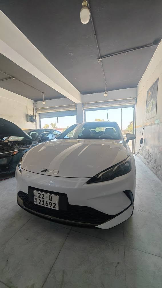 Byd seal 05 
2025 
1- مرقم اربيل 
2- مشاية 11 الف 
7000 كهرباء و 4000 مكينة 
سيارة وضع الصفر بدون صبغ ولا تعديل ولا رصعه 
3- مع بطاقة بنزين 
4- شاحنه اصلية متغيرة امبيرية بدون ايرث  مع شاحنه البلادية 
5- كماليات داخلية ارضيات اصلية وصندوق كامل 
السعر على الخاص 
رقم هاتف ( ***********) كركوك, العراق
