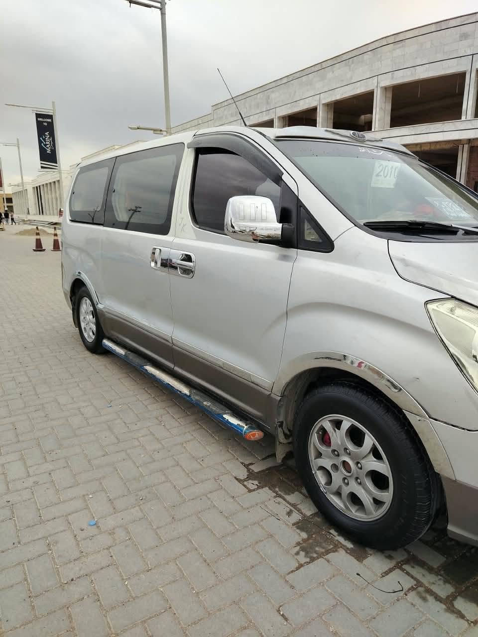 سەرتا بەناوی خوا
ستاریکس 
2009‌
بۆیاخی نیە
مەکینە سۆپەرە  مفتوح 
گیرو مەکینەو ئەکسڵی بەشەرت
سەنەویە بەشەرتی حاسیبەو ئەولیات
تەبریتی سارد و گەرمی بەشەرتە
جامی کارەبایە
ئایپاتە ومەکەبەری بیلادی تیایە
چوار تایەیی  لوک لوکە
کارەبای بەشەرت
گێجەکانی بەشەرت
تەقەو رەقەی بەشەرت
فول جوانکاریە
گاعیو کوشن و سەقفی لۆکە
یەک دینار مەسروفی تیا نیە 
ماڵی دۆستە
سعری 
شوین کلار 
بۆ زانیاری زیاتر
ژ.م ***********
