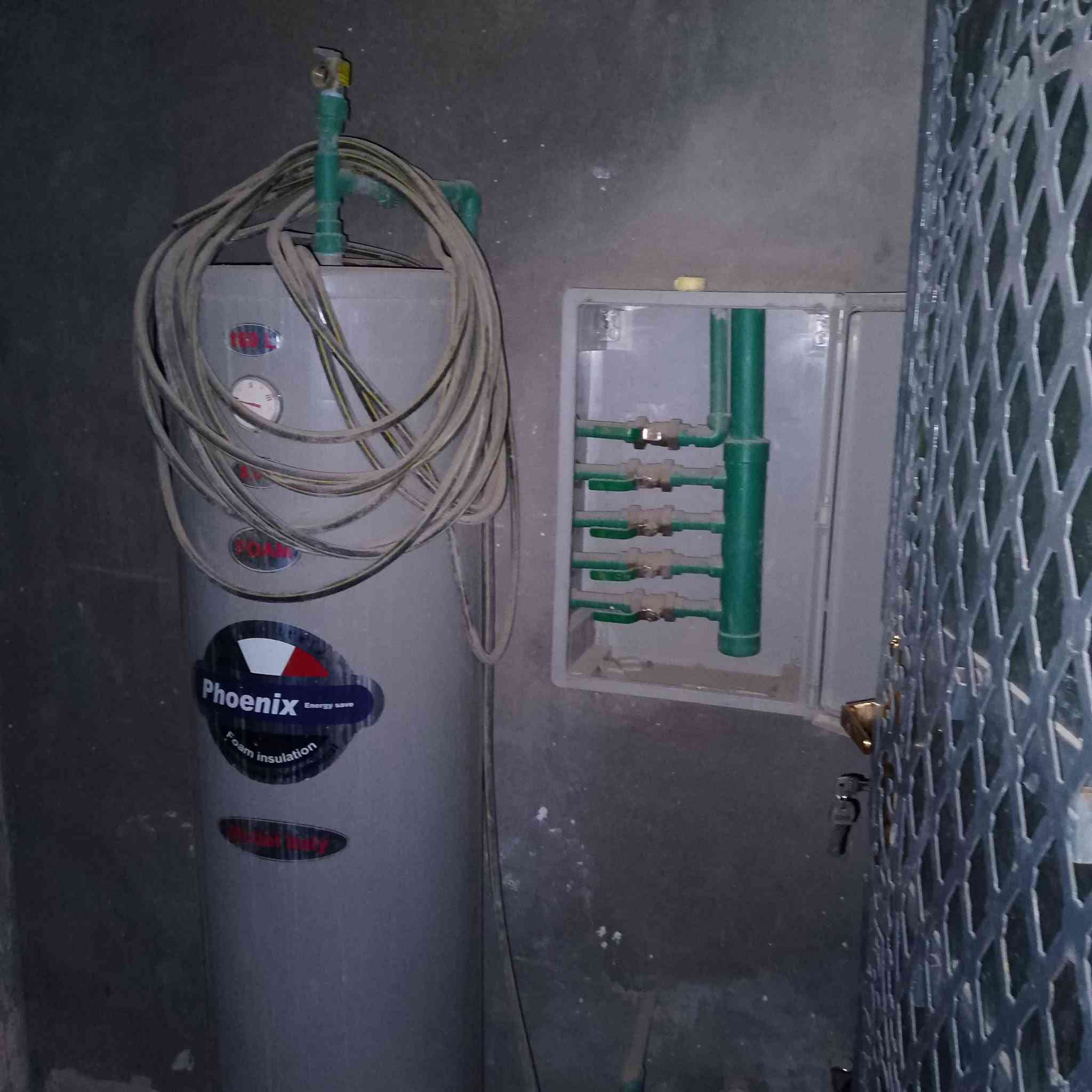 بيت • ١٠٠م • بناء درجه اولى