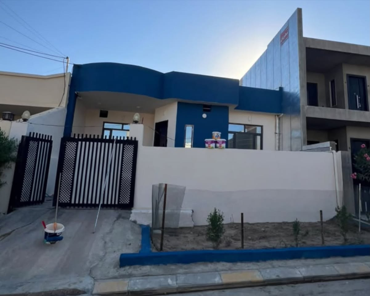 بيتك يعكس ذوقك.. خلّي واجهته تتحدث عن فخامتها!"

امنح بيتك مظهراً متألقاً وحماية متكاملة مع أصباغ سيلككوت الأصلية.

✨ مميزات العمل:
ضمان حقيقي لمدة 5 سنوات لراحة بالك.
حماية فائقة ضد التشققات وتقلبات الطقس.
خصائص مانعة للتعفين والرطوبة.
🎨 اصباغ سيلككوت.. الخيار الأمثل لواجهات تدوم طويلاً وتسر الناظرين.

تواصل معنا الآن ودع الجمال بين يديك!
