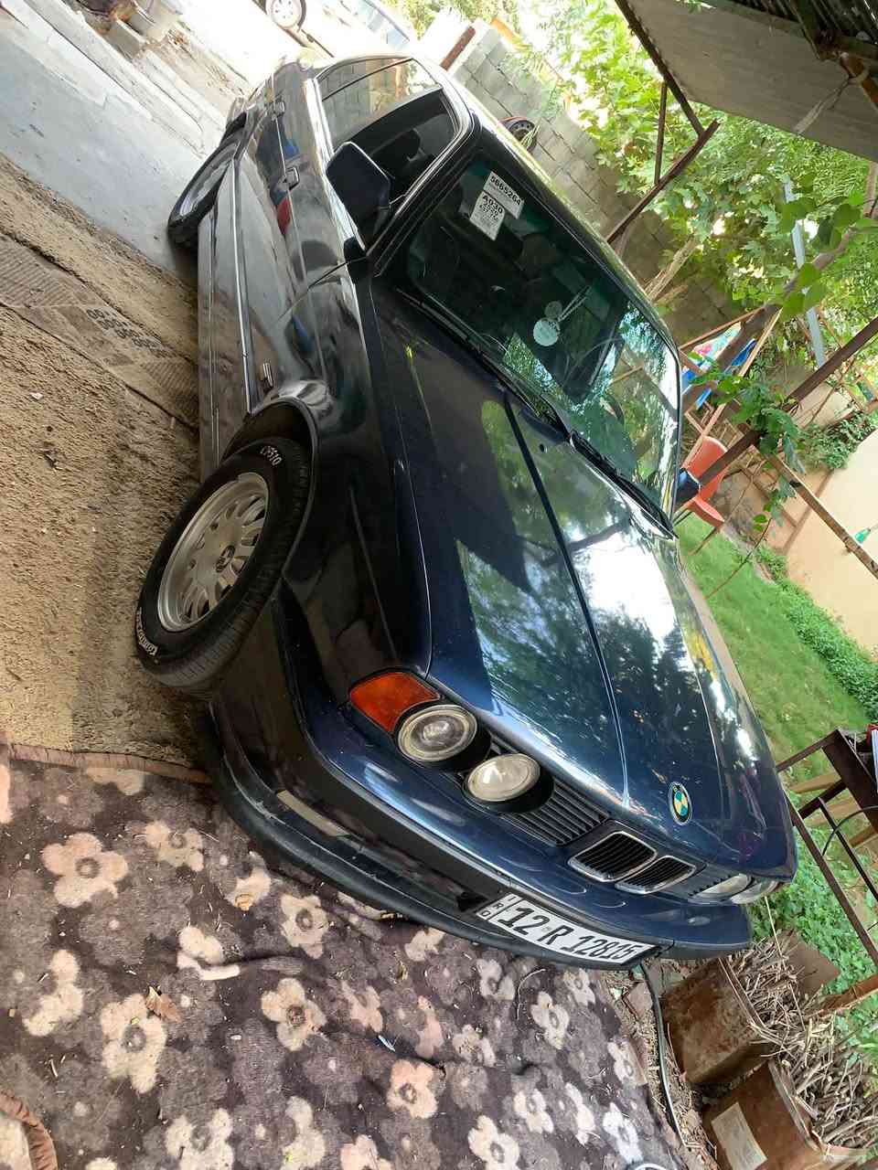 BMW للبيع 520 كير عادي 
تبريد ثلج ❄️
كابون بانزين بيها 
محرك كبس
موديل 1992
باسمي سنويه جديده 
وايرمنيه كلها شرط وشغاله
داخل جلد 
لايتات زنون اصلي
سعر 42 بيها مجال 
موصل حي الوحده قرب جامع الصابرين
***********
