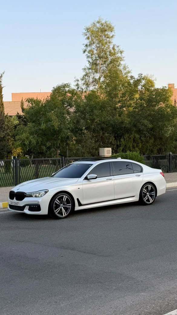 Bmw  740Li  2019 
فوول مواصغات  ناو سور 
هةيكةل كامل 760i 
١٥٠ هةزار رويشتية 
جامرةشي مروري هةية
گير و مةكينة و كارةبايات بةشةرت 
نيو چاملغي پشتي بوياغة 
بي داخلي بي ارباك 
٣ جي PDR ي هةية 
تةحويل بةشةرت  
سعر 250  وةرةقة و مةجال 
***********  كورك و واتساب أربيل, العراق
