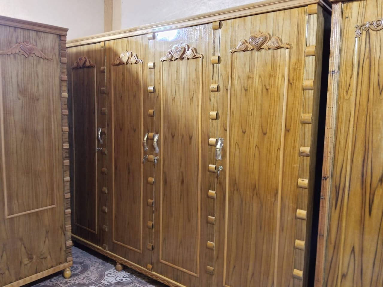 يوجد لدينا جميع الكناتير التفصال وحسب الطلب للتواصل *********** واتساب او اتصل
