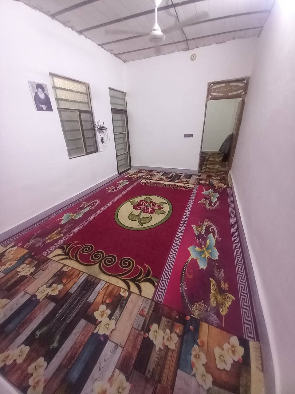 سلام عليكم بيت للبيع المساحه 100 متر زراعي مكانه نجف شارع كربلاء عمود 134 طريق ياعلي مشمول بالتطويب بقرار 320 البيت يبعد عن شارع كربله 300 متر كافة الخدمات تبليط مولد وطني كافة الخدمات بيت نضيف بس الاستقبال ماكامل البيت بناء بلوك عكاده فرمستون الارضيه بورسلين السعر 14 بي مجال رقم الهاتف ***********
