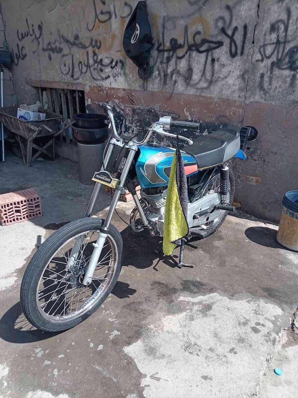 سلام عليكم دراجة نامه لبيع مديل ١٨ وراق سكنر دراجه كفاله مبدل ولفات بس مكاني السماوه خشابه سعر ٤٥٠ بيه مجال رقم *********** شراي يتصل
