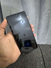 تكنو كومون 20 برو 5 جي شاشته شغاله اصلية فقط بيه نقطه صغيره وبورده شغا...