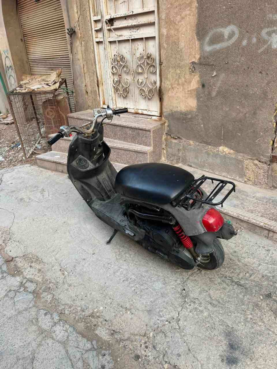 سلام عليكم دراجه بوليسي عوزه بس كفر تمشي 100نهضه ومعدل سلف شغال مكينه بلاديه العنوان الناصريه مركز سعره 350وبيه مجال رقمي ***********

