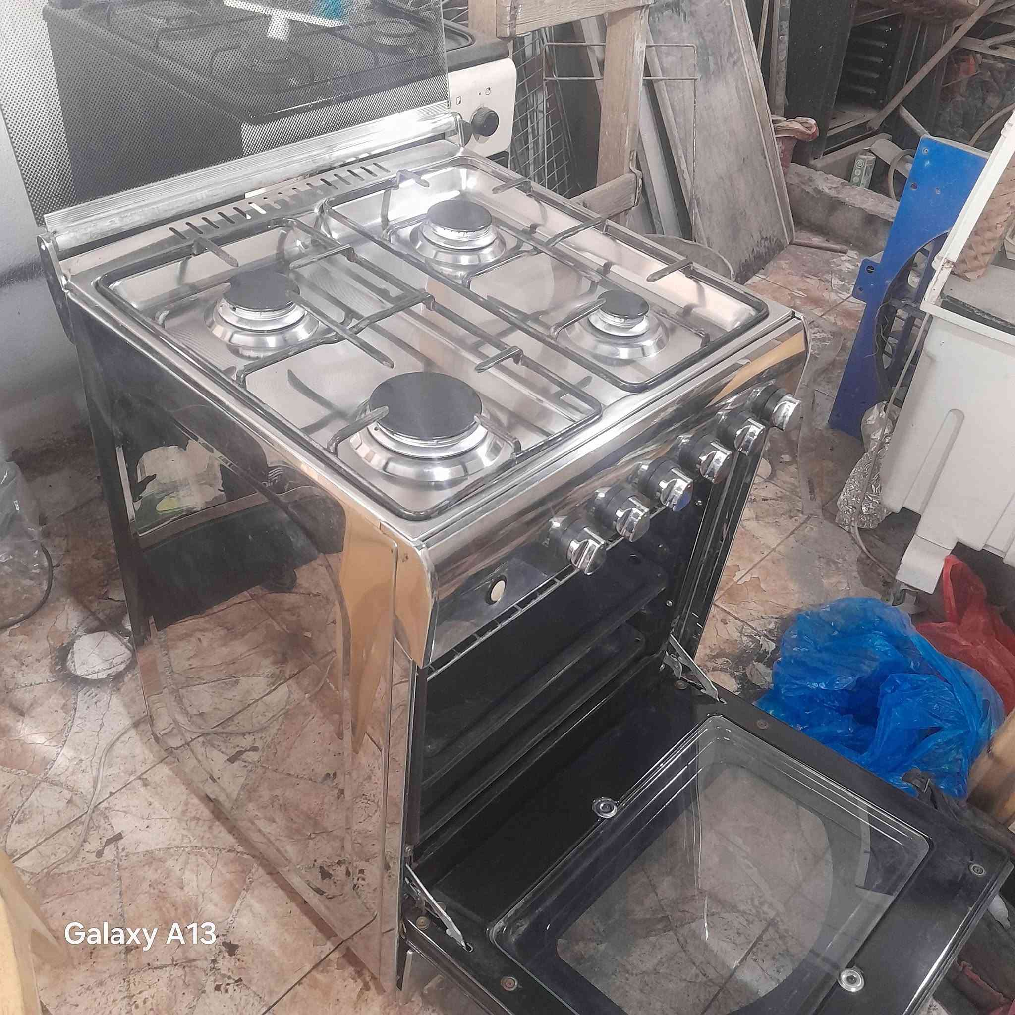 طباخ يونفيرسال مصري باب اول اخو الجديد كوله استيل بيع او مراوس العنوان حي النداء شارع  المكاتب وتساب مازنجر موجود ***********

نص مكتوب في الصور:
- Galaxy A13