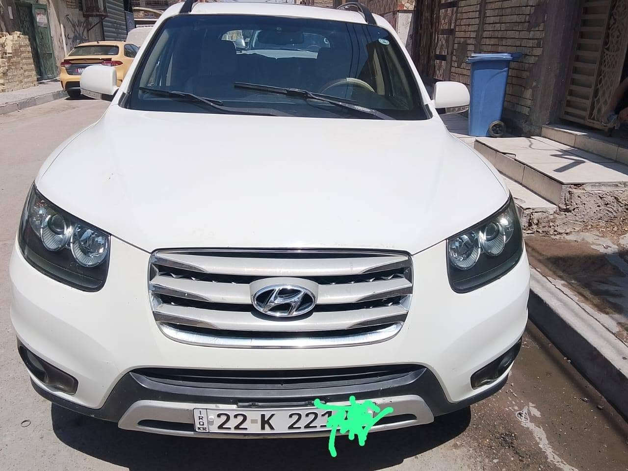 سنتافيه م 12 خليجي مكينه 4 سلندر وكير جدد والحداديه  مظبوطه تخم تاير جواه تبريد ممتاز 3 قطع 7 راكب هزه وفحص جدد وبأسمي وسنويه لل واحد وثلاثين سياره متعوب عليه وبل عافيه عل ياخذه مال بيت السعر 133 وبيه مجال حك جيه الرقم ***********
