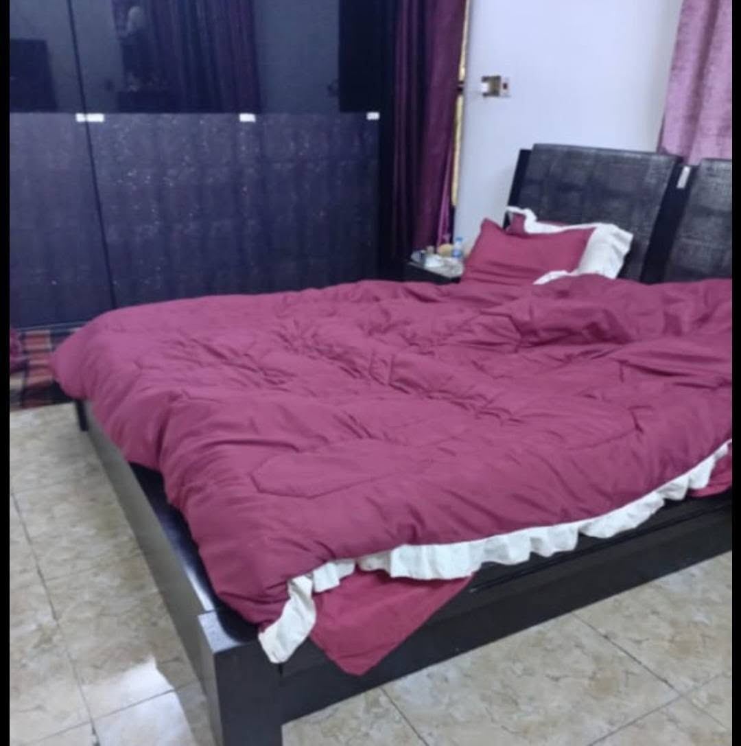غرفه نوم للبيع استعمال نظيف جدا سعر 250/***********
