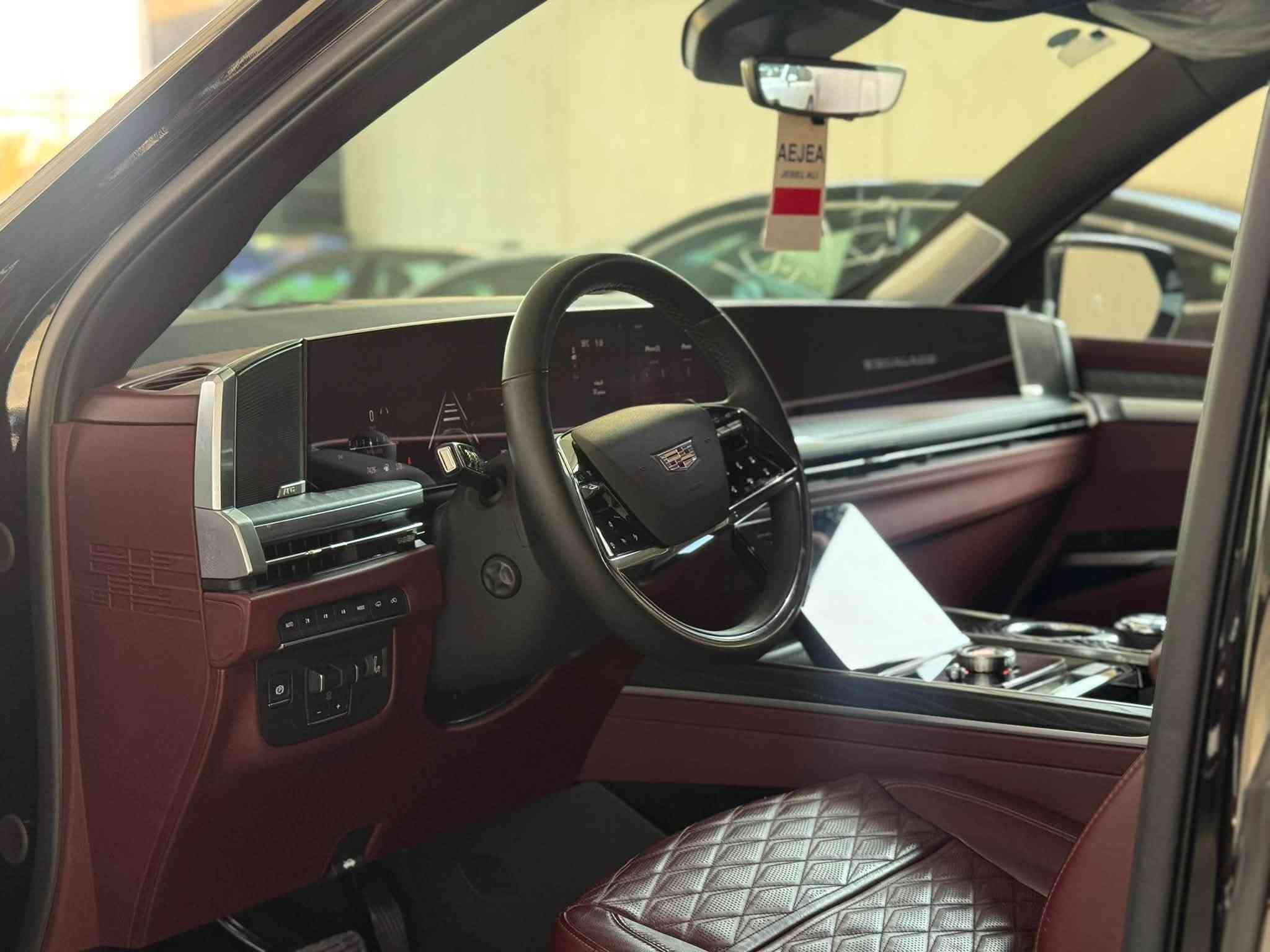 🔥🔥Cadillac.ESCALADE
2025
Km.7000
وكالة المنصور 
داخل ماروني 
مغلفة ppf
📍بغداد معارض جكوك قرب بوابة بغداد الكاظمية 
للتواصل:***********
