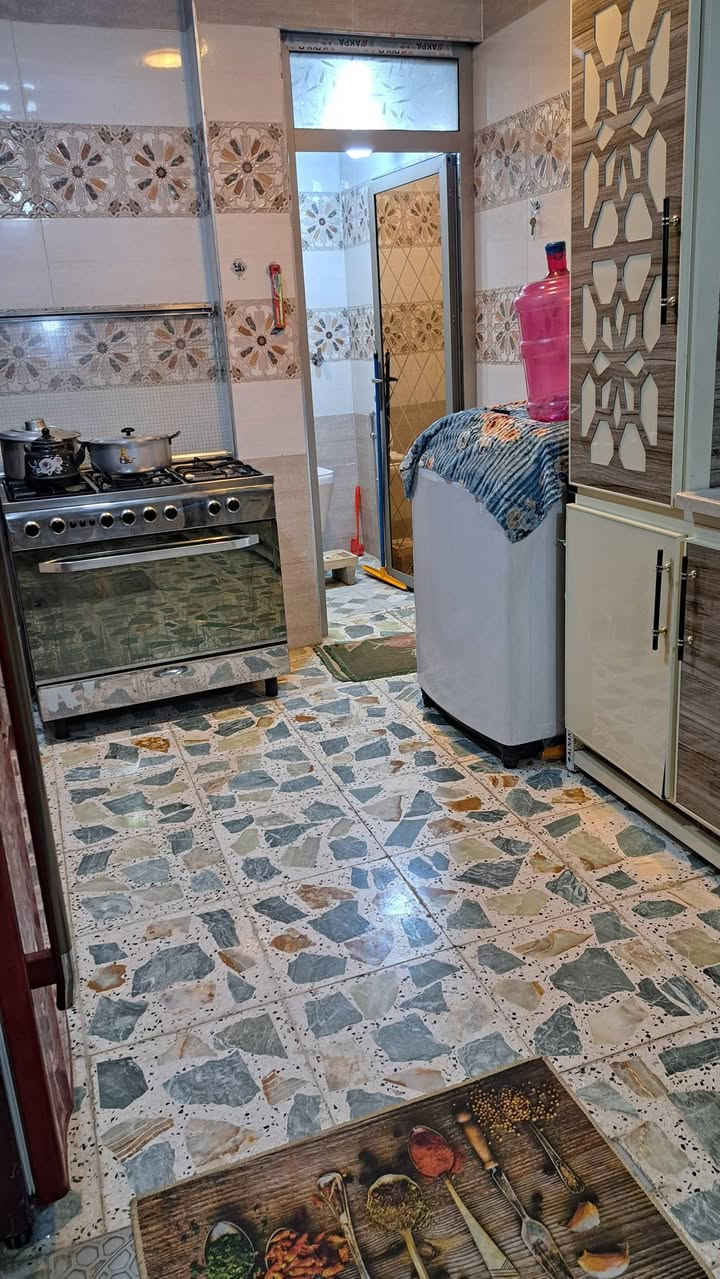 بيت البيع طابو اورفلي بل بدايه استداره الثانيه طابقين مساحه ١٧٥
واتساب ***********
