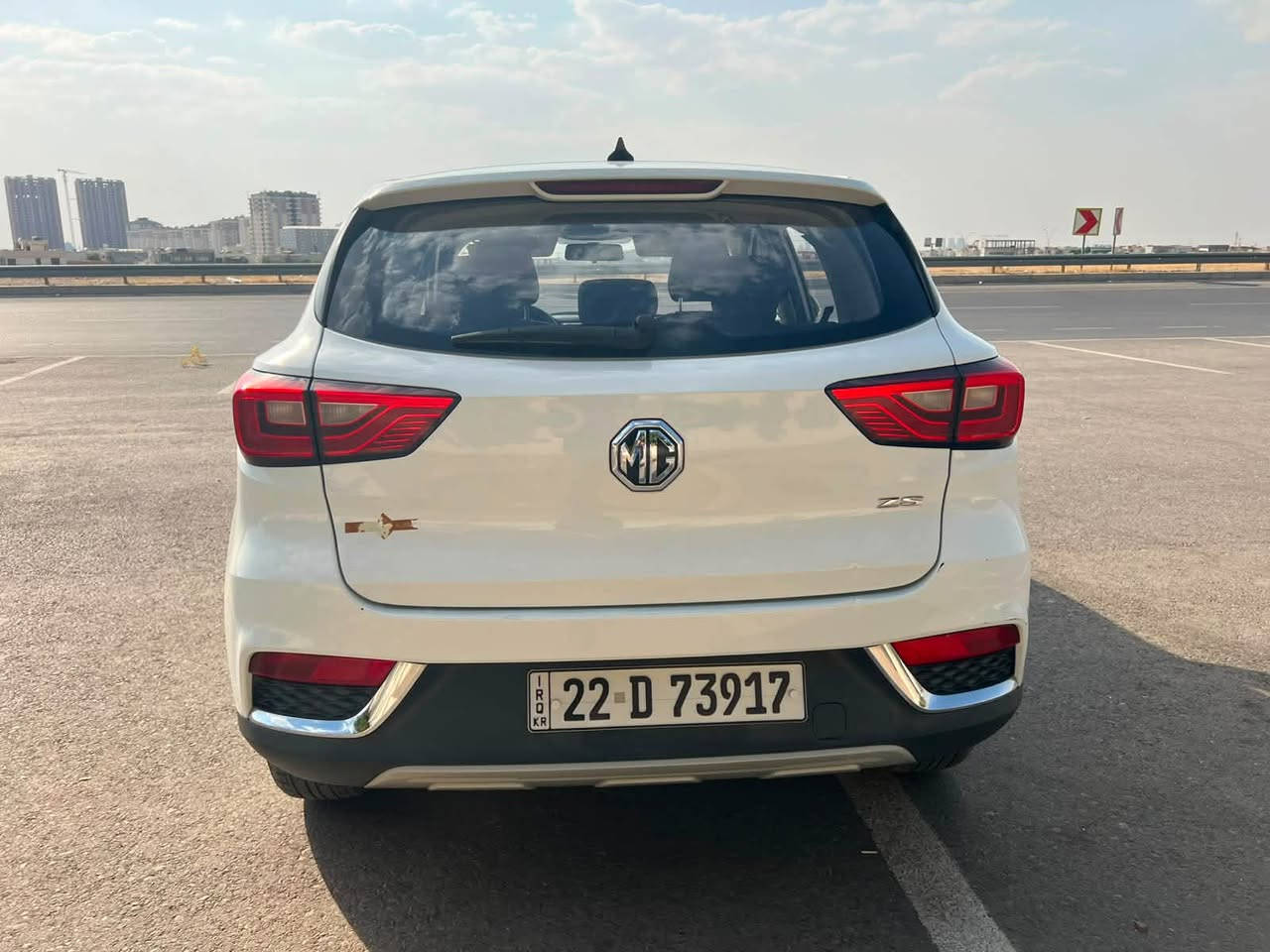 Mg zs 2020
فرۆشتنی خێرا
ئێمجی ٢٠٢٠ رەنگی سپی
شاشە ئایپاد کامیرا 
تحدید سورعە گیرتۆماتیک
سەیارەکە زۆر خاوینە 
گیر و مەکینە تەقە رەقەی بەشرت

رەقەم و سەنەوی نوێیە 
سەیارەکە  پارچەک و نیوی بۆیاغە رەسمی سۆنەرەکەیم داناوە 
کەمیک تەزرەی هەیە 
بۆ نرخ داوای ٩٣ وەرەقە و مامەلەیەکی برایانەی لی دەکەم بۆ  زانیاری زیاتر پەیوەندی بکەن واتس ئەپ 
***********
