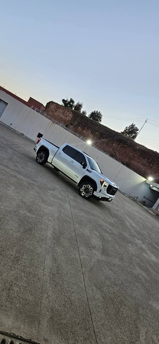 GMC sera 2022 at4
Ful ful v8 6.2L 
*********** أربيل, العراق

