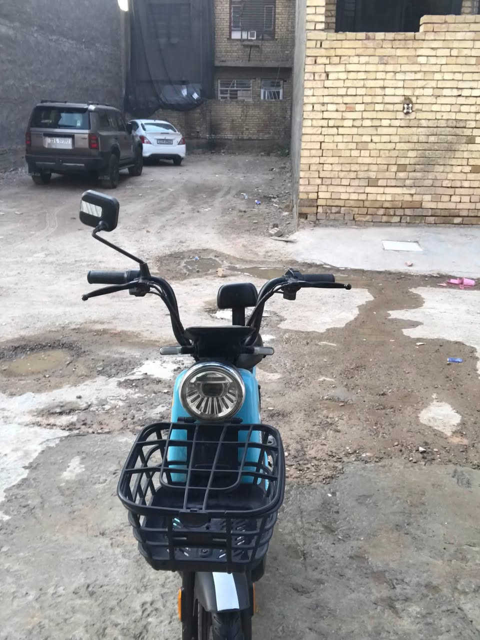 سلام عليكم دراجة ريان حجم 14دراجة جديدة استخدام كلش قليل بيهةعطل البريك الخلفي عطلان والستان الصفح واكع موجودة كل غراض الدراجة بيع الدراجة محتاج السعر 175بيهة مجال لشراي مكاني الغزالية الهياكل اي استفسار اتصل علة الرقم***********
