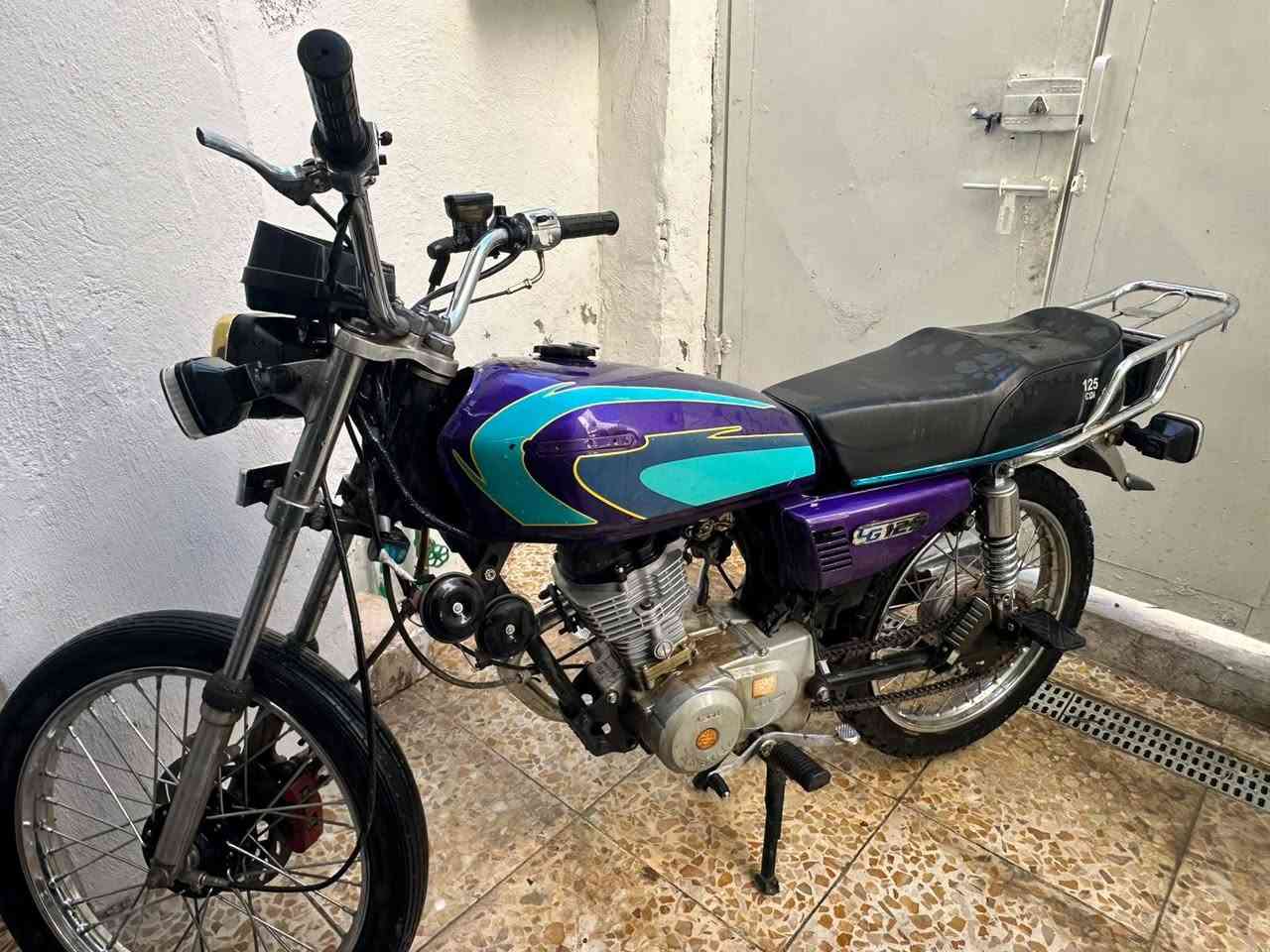 السلام عليكم
دراجه 4كير اصولي 21محرك ما مفتوح بس بيه خيط بخار خفيف 450قفل بدون عمله رجأَ ***********
