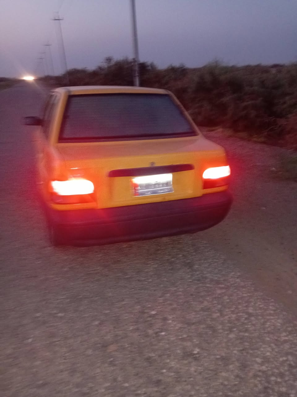 سلام عليكم سايبه للبيع موديل ١٢ مسجله ١١ كير ومكينه برايد لاتنقيص ولاتبخير تبريد ثلج كهرباىيات شغاله كله مابيه نقص حداديه تعبانه  مداور ثاني تخم تاير جديد رقم قادسيه غرامات صفر هيئه عليه سنه للاستفسار أكثر *********** متواجد واتس وماسنجر
