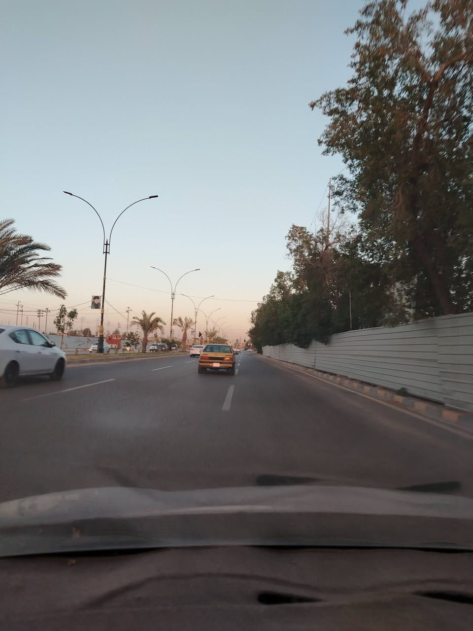 للبيع للبيع للبيع عرصة بالزراعي قرار خاضعة للتطويب المساحة280م مقابل المستشفى العراقي الأهلية
وتنزل قليل لجوة للاستفسار واتساب ***********

نص مكتوب في الصور:
- الأجسام في المرآة أبعد مما تبدو عليه