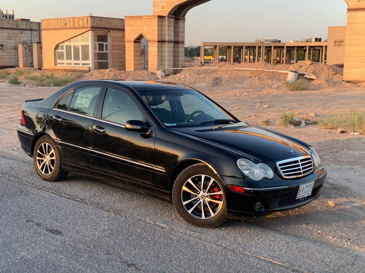 مارسيدس c280 موديل 2006
رقم بغداد بأسمي السيارة فول مواصفات 
_ فتحة سقف 
_ كشنات جلد كهربائية 
_ تحكم ستيرن 
_ ويل كروم 
_ محرك 6 سلندر.. 3500
_ تبريد قطعتين.. وشرط ثلج 
_ اشاير بالمري 
وباقي المواصفات 
السيارة جاهزة وما ناقصها شي من گير محرك تبريد حدادية عليها صيانة دورية كاملة يعني متفتح بنيد وترايك وين ميعجبك
السعر 105 وبيها مجال 
المكان نجف كوفة
للاتصال ***********
واتساب ***********
