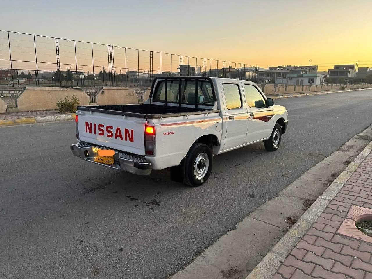 نیسان مۆدێل 2002
محەسەن پاوەر گێر و مەکینەو تەبریدو ئەکسلی بەشەرت

چوار تایەی تازەی لە ژێردایە

سەنەوی بەسەر چووە بەشەرتی تەحویل و غەرامە

بۆیاخ پەڵە پەڵە بۆیاخی هەیە

نرخ:٦٨ گەڵا

سلێمانی 

***********
