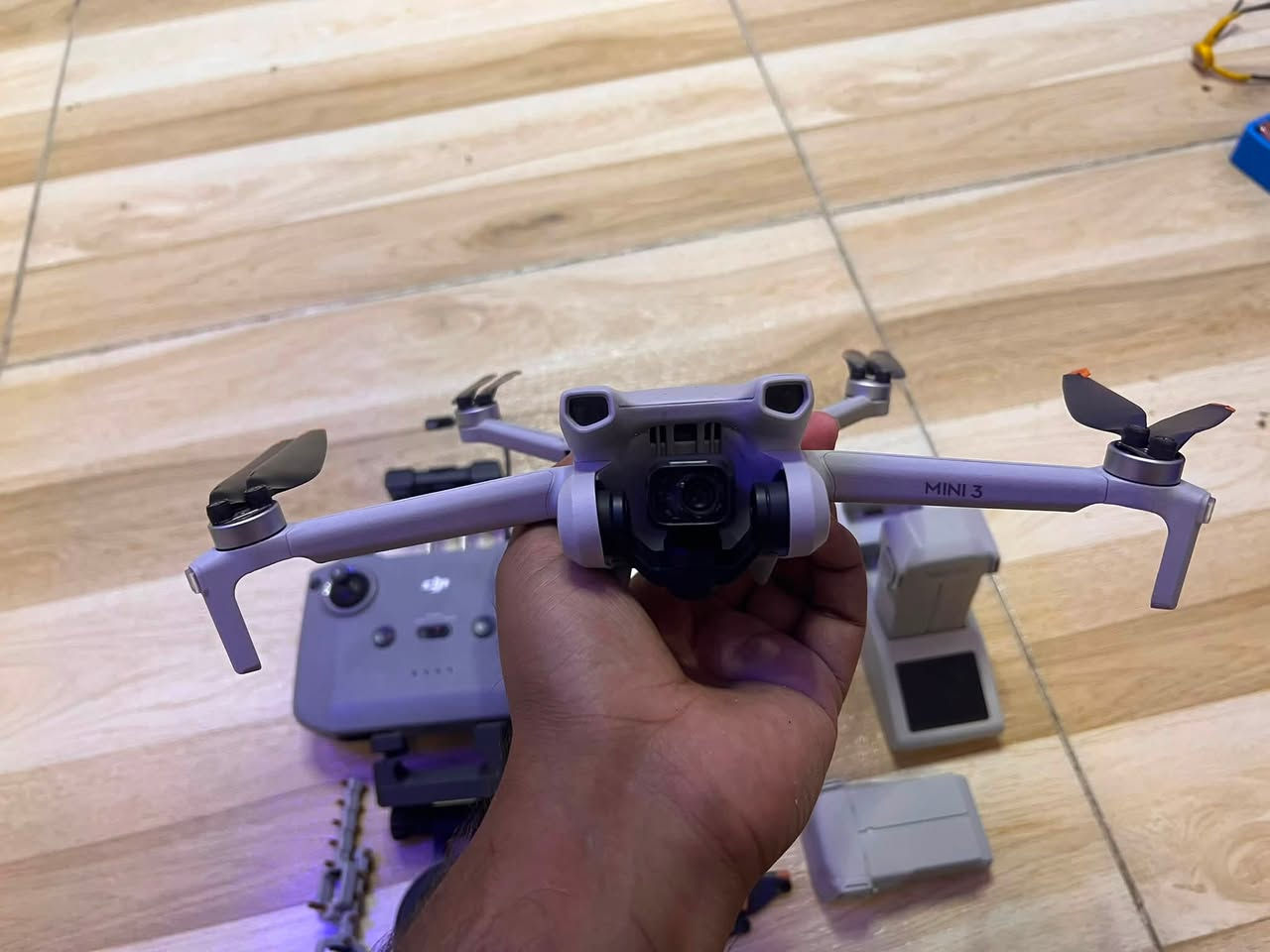Mini 3
بطاريتين وحده عاديه والثانيه بلاص 
السعر خاص 
مكاني بغداد 
توصيل فقط داخل بغداد 
***********
متواجد واتساب
