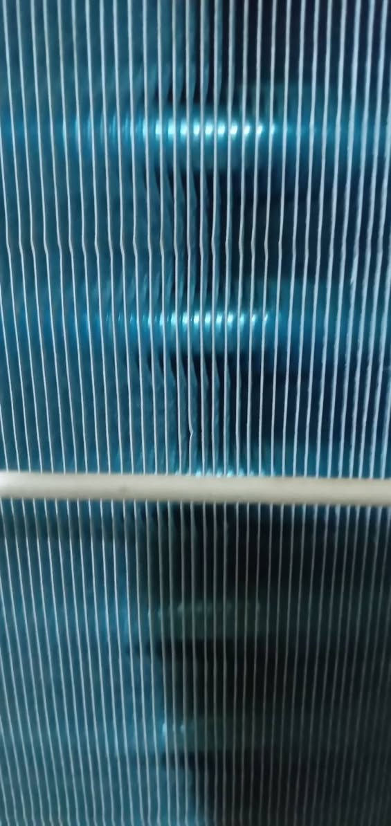 سبلت طن ونص يشتغل وطني وسحب 3 امبير
شركه الوادي نضافه 90% على الفحص 
سعر 400
ت*********** وات ساب
