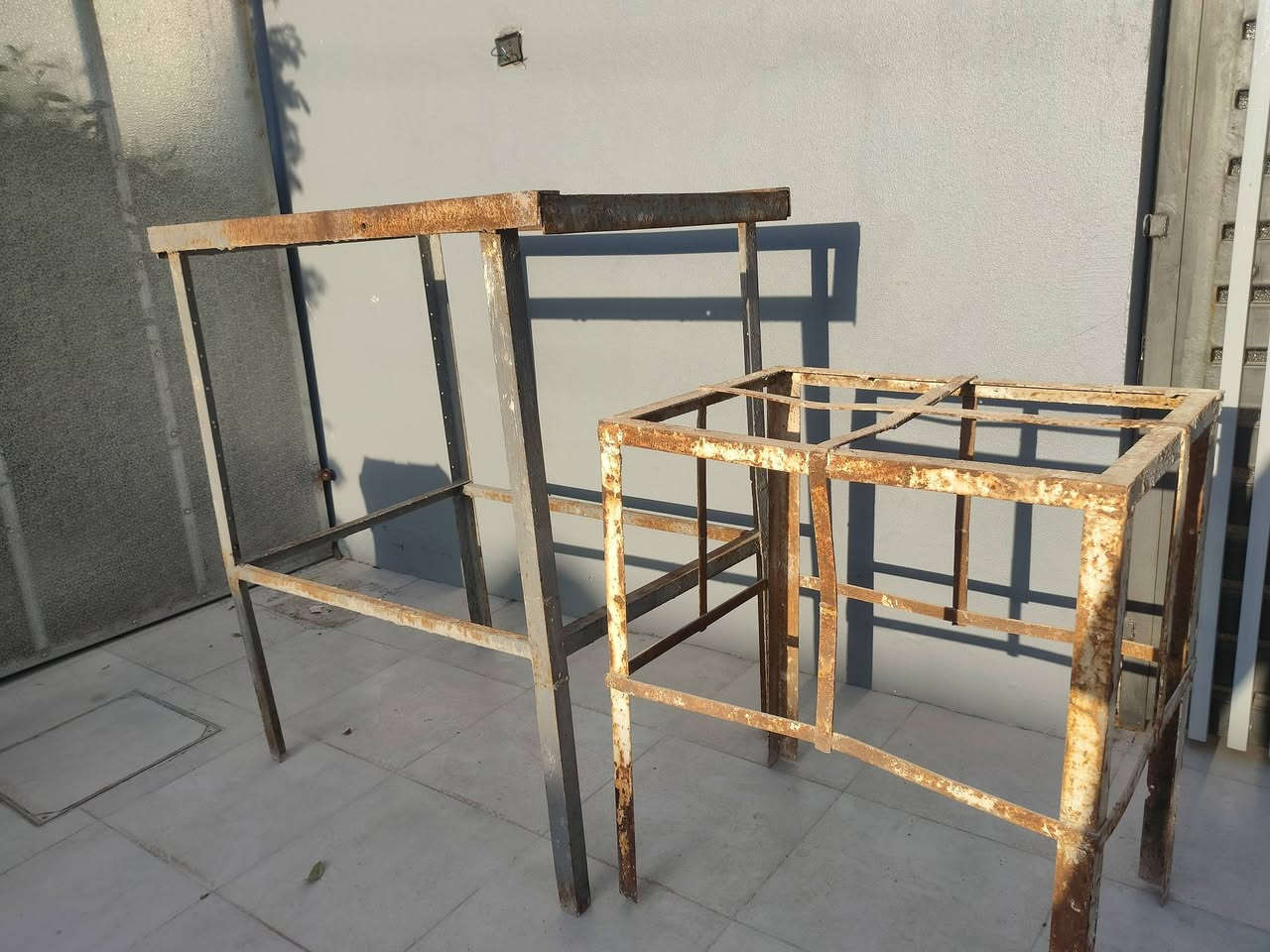 قفص مكيف وميز حديد مبردة للبيع المكان المنصور الداودي ***********
*********** واتس اب
