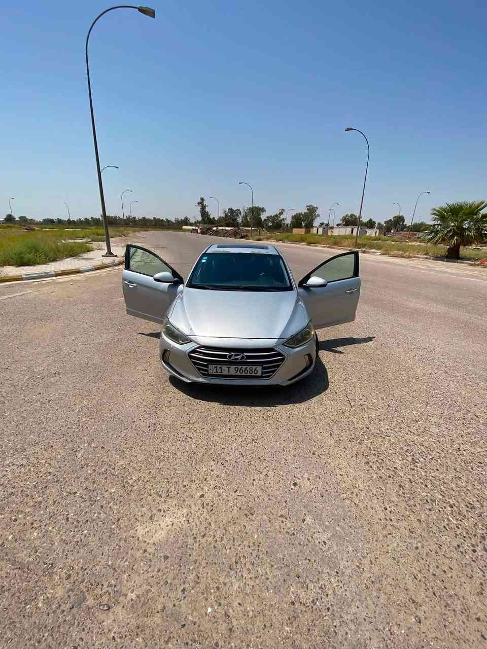 هونداي النترا ٢٠١٧ وارد امريكي
ماشية ٦٧٠٠٠ الف ميل صور الحادث موجودة 

حادثها قبق الصندوك فقط ومصلح 

السيارة ليبل واحد رقم جديد تبريد كامل السيارة نظيفة ***********
