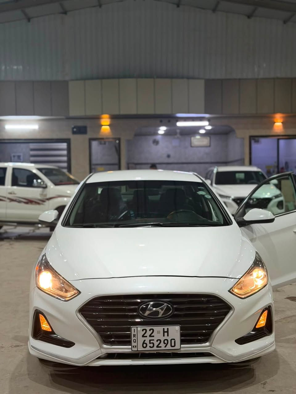 للبيع هيونداي سوناتا
موديل 2019
نص فول 
سنويه جديده بأسمي شرط التحويل
ضربتها من امريكا طخه في الصندوق اني معدلها وصابغ نص الصندوق
ماشيه 62 ميل
حجر الصالنصه بعدها ما طالعه
بدون دوانز شرط 
سعرها 130 بي مجال بسيط 
عنوان موصل قضاء تلعفر 
رقم الموبايل *********** بي واتساب
