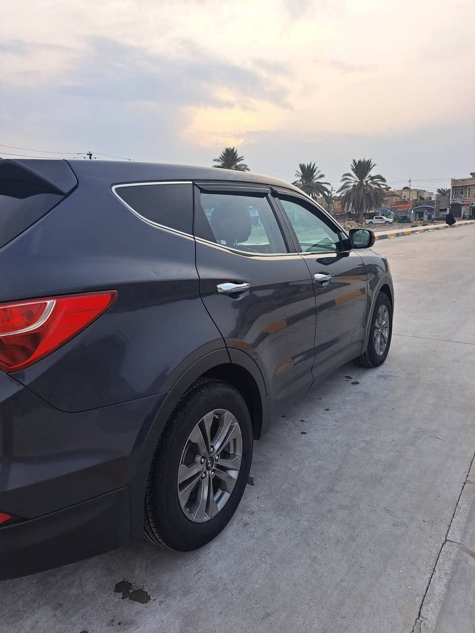للبيع أو مراوس سنتافي موديل ١٥ وارد امريكي ٤سلندر ٢٤٠٠ محرك جديد كير مكفول سنوية جديدة رقم جديد تخم تايرات صدر نضيف تحكم ستيرن حساسات خلفية وامامي بيهة صبغ قطع واحدة فقط بيهة بارد براس جامرلغ جهت الصدر بلاكات جديد فيت بم جديد كهربائية شغال ٥راكب قطعتين تبريد سعر ١٣٠ بي مجال رقم الهاتف ***********مكاني بعقوبة التحرير
